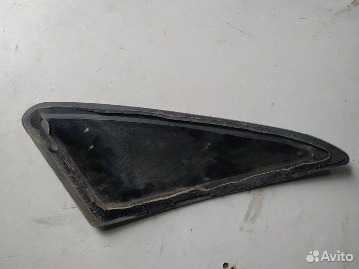 Стекло кузовное глухое заднее левое Lifan Breez