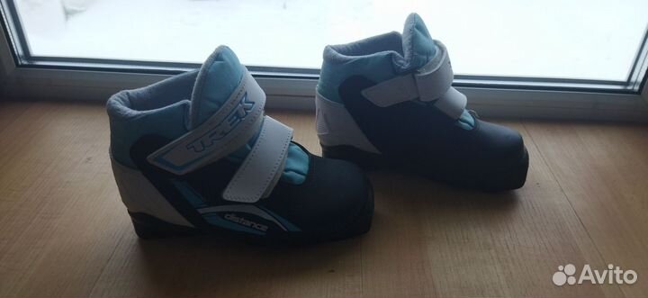 Лыжные ботинки