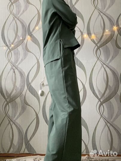 Костюм двойка: свитшот и брюки палаццо