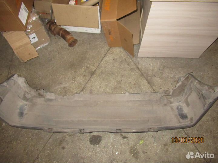 Бампер задний Фольксваген Гольф 3 5-дверный