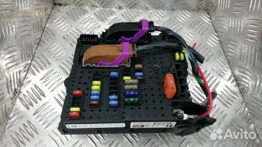 Блок комфорта volvo XC90 1 (HNI04M301)