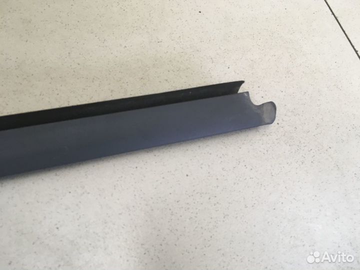 Накладка стекла заднего правого Vectra B 1995-1999