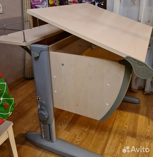 Школьная парта Дэми