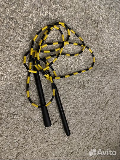 Скакалки; жгут гимнастический;