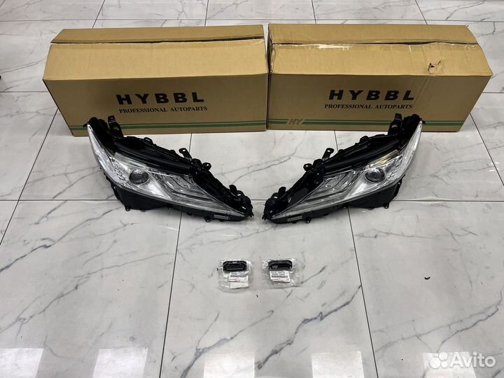 Фары и фонари Toyota Camry V70