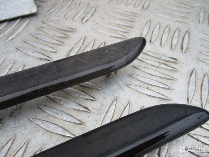 Накладка лев. дверной обшивки (дерево) MB W210 99г