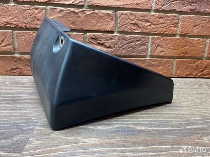 Брызговик зад правый Subaru Forester SJ S13 12-18