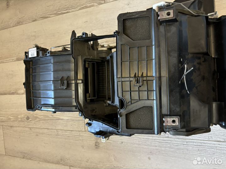 Печка на Nissan tiida