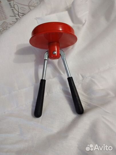 Закаточная машинка для жестяных банок