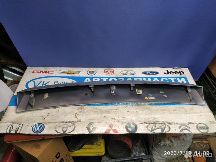 Спойлер задний Volkswagen Touareg 7L 07-10