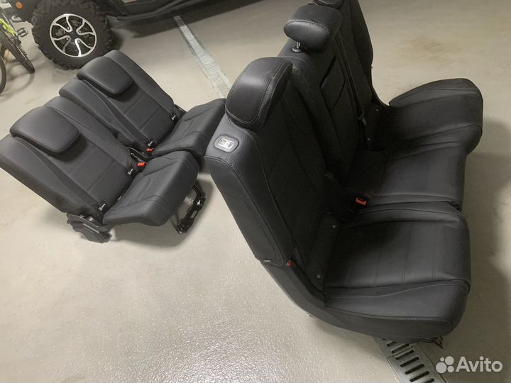 Сидения 2 и 3 ряда для М-Б GLS 400 D X167 новые