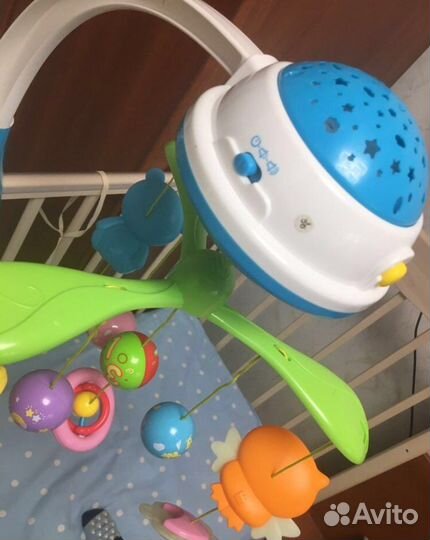 Детский мобиль в кроватку