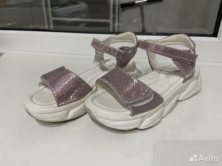 Босоножки для девочки