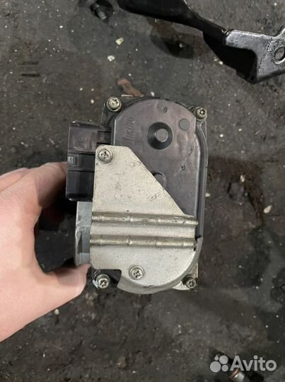 Дросельная заслонка Mitsubishi Outlander 4b12 2.4