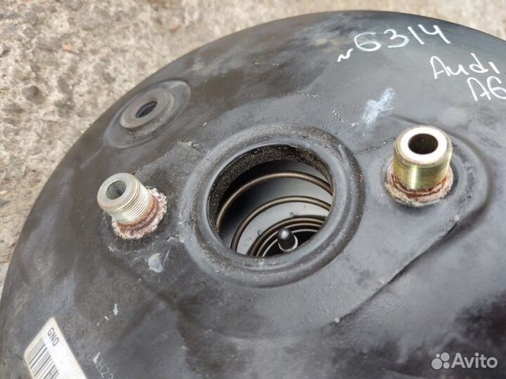 Вакуумный усилитель тормозов Audi A6 седан 2.4I