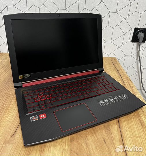 Игровой Acer Nitro Ryzen 5 2500U/ RX 560 4GB/ SSD