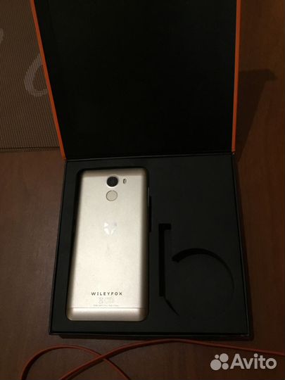 Wileyfox swift 2 plus Смартфон