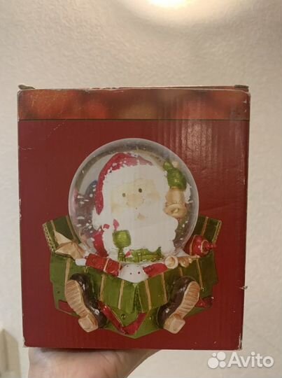 Снежный шар новогодний