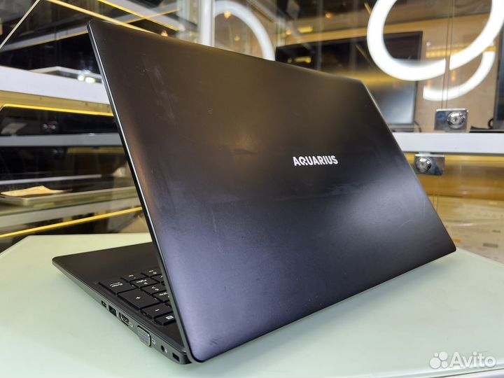 Как новый ультрабук IPS/i5-10210U/8/256 гарантия