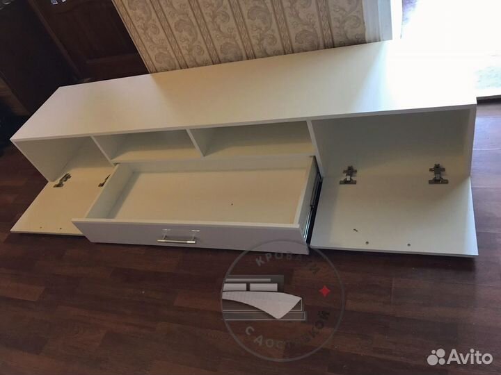 Тумба под телевизор