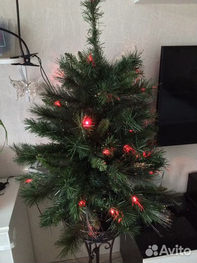 Елка искусственная с подсветкой