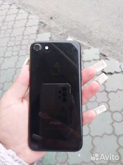 Телефон iPhone 7 128gb