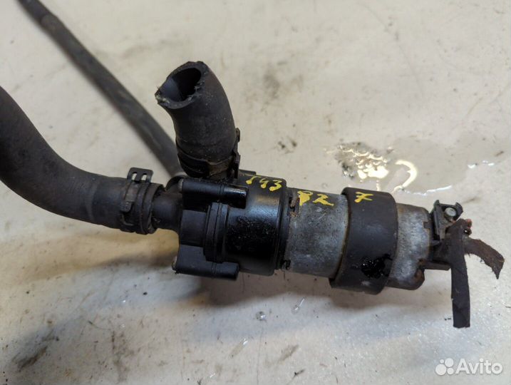 Насос водяной Mercedes CLC