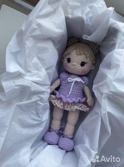 Вязаная кукла игрушка подарок на 8 марта