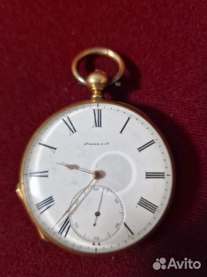 HY Moser часы золотые