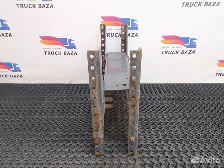 Траверса рамы поперечная Renault Premium