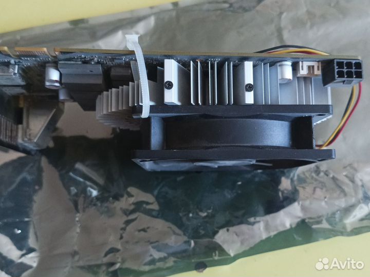 Видеокарта GTX 1050 2gb