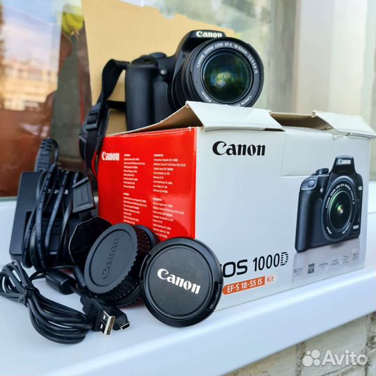 Зеркальный фотоаппарат Canon EOS 1000D
