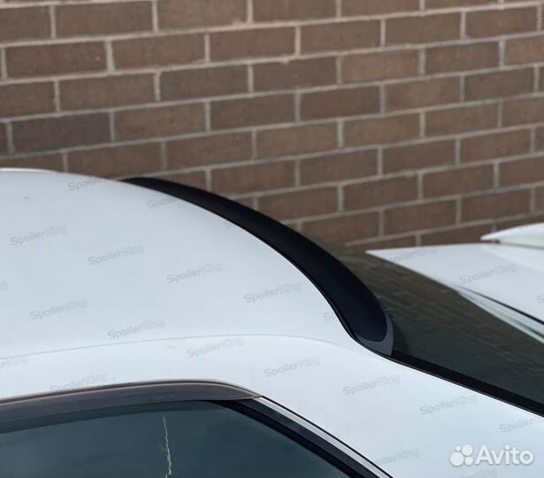 Козырек заднего стекла Toyota Chaser 100