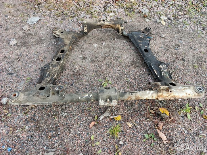 Вольво 460-440 подрамник (балка передняя)