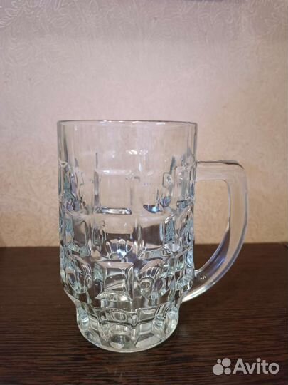 Кружки и бокалы пивные