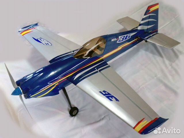 Радиоуправляемый самолёт-бпла (размах крыла 1,5м)