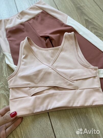 Спортивные лосины и топ для девочки