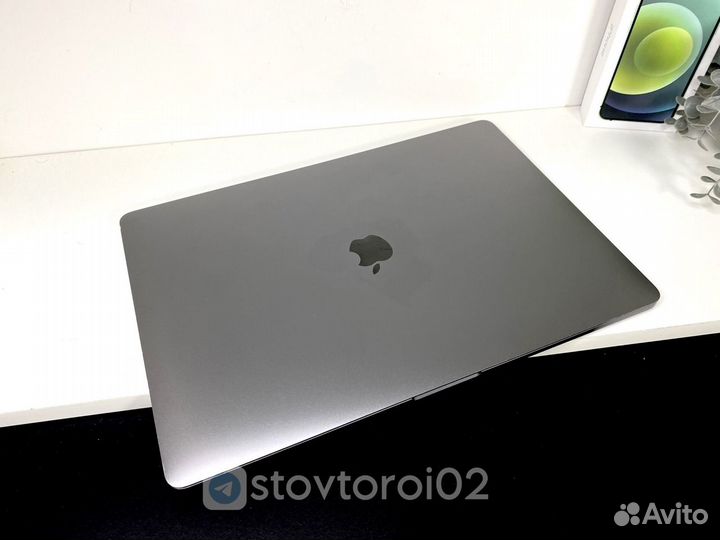 Macbook Pro 15 2017 i7 16/256 gb