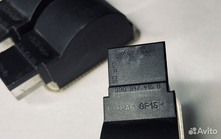 Фонарь освещения салона/багажника VAG 3B0947415B