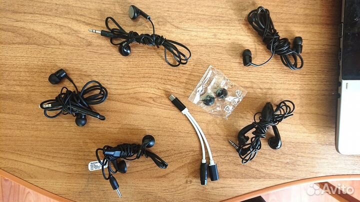 Наушники-гарнитура Sony