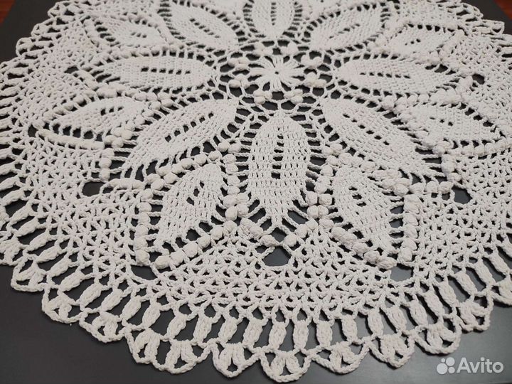 Салфетки вязаные крючком 48 см