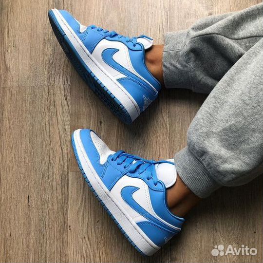 Кроссовки BoostMasterLin Jordan 1 Low UNC
