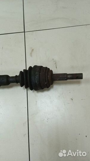 Полуось передняя правая Nissan Almera