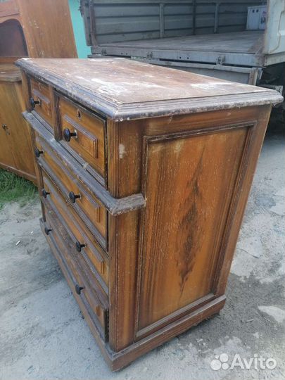 Антикварный комод