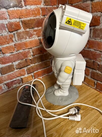 Детский светильник астронавт