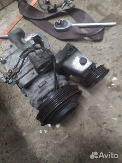 Компрессор кондиционера тойота