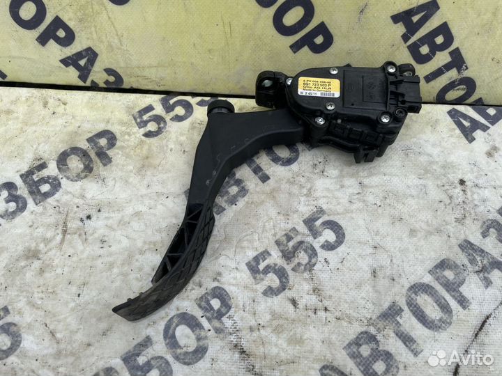 Педаль газа VW Polo