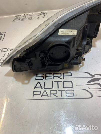 Фара передняя правая Ford Focus 3 CB8 1.6L duratec