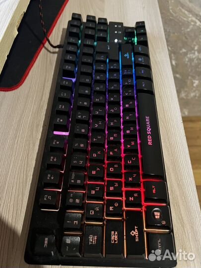 Игровая клавиатура с подсветкой