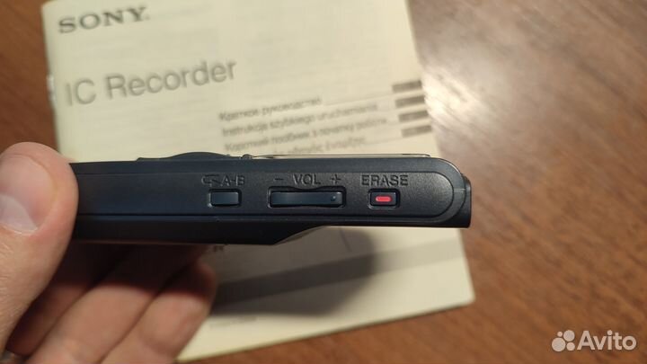 Диктофон Sony ISD-PX820